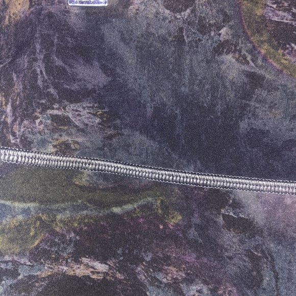 LuLuLemon leggings multicolor low rise size 4.  25”. - Picture 3 of 5